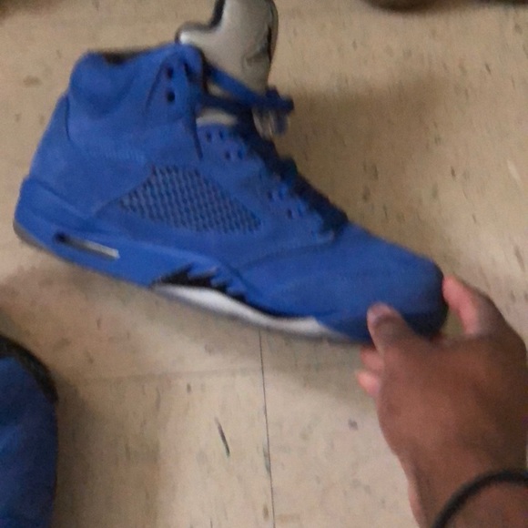 blue jordans retro 5
